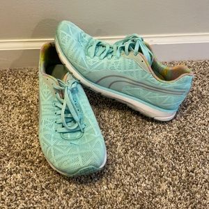 Running shoes